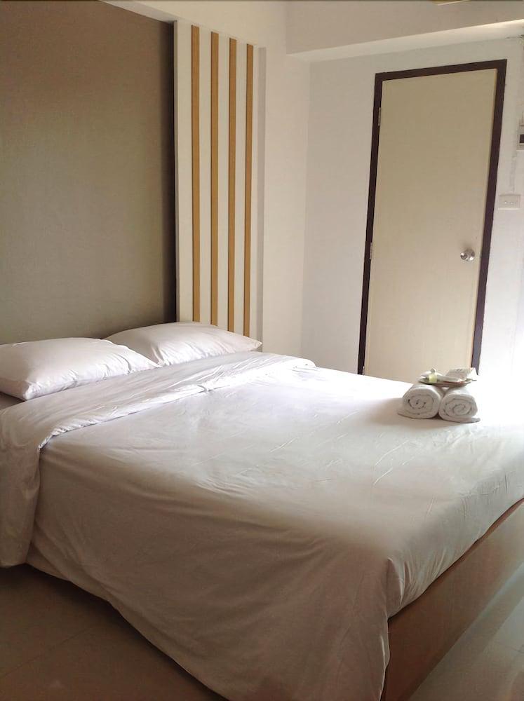 Beerapan Hotel Bangkok Bagian luar foto