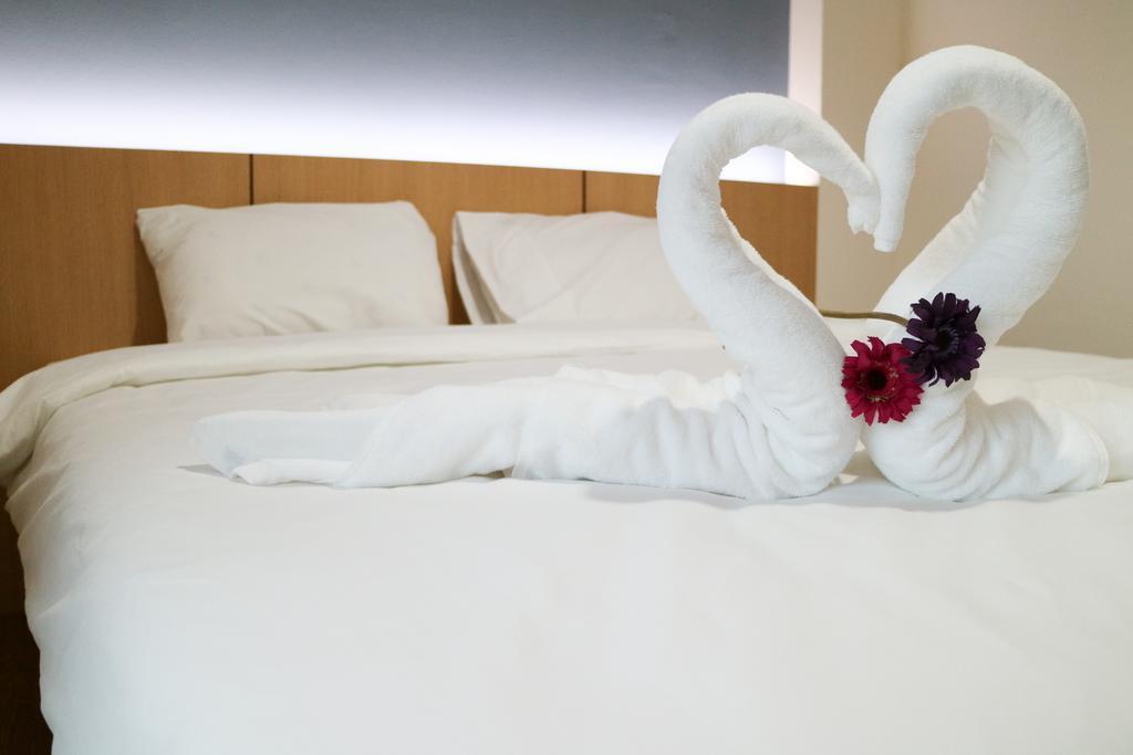 Beerapan Hotel Bangkok Bagian luar foto