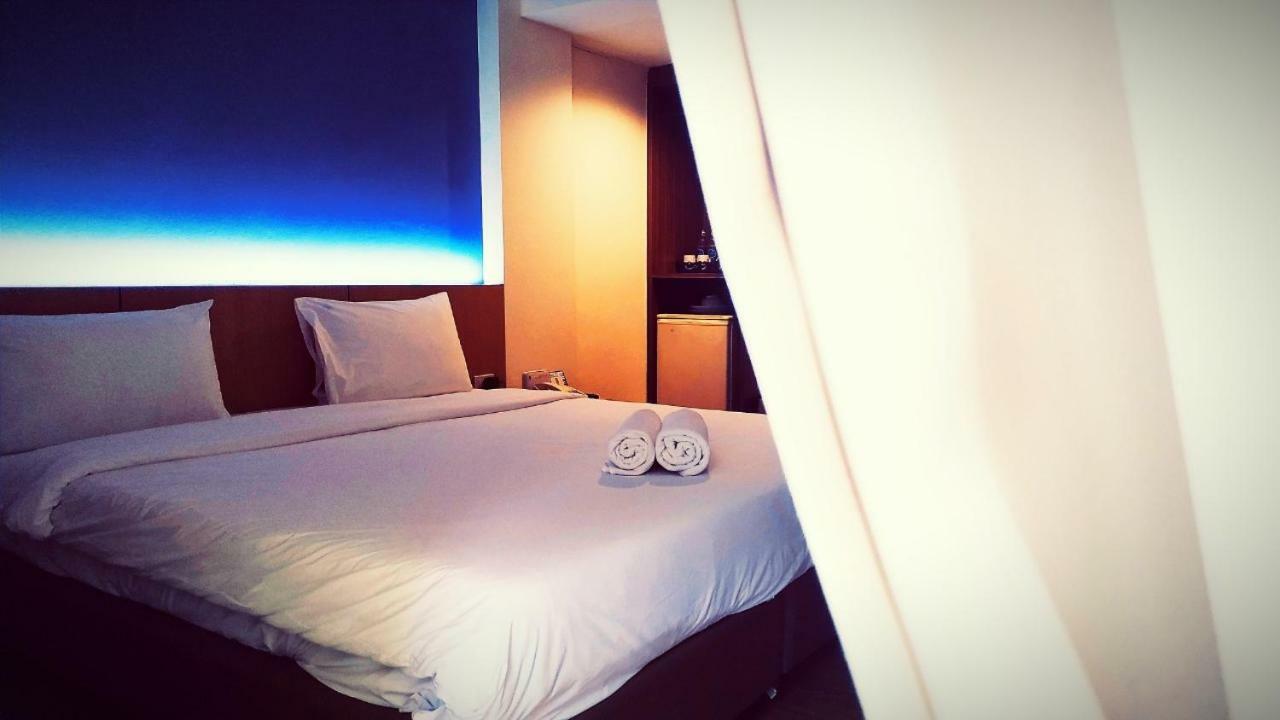Beerapan Hotel Bangkok Bagian luar foto